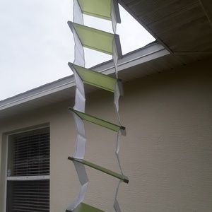 Disk hanging organizer